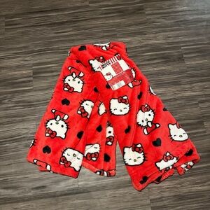 Hello Kitty fax fur red blanket 50 x 70